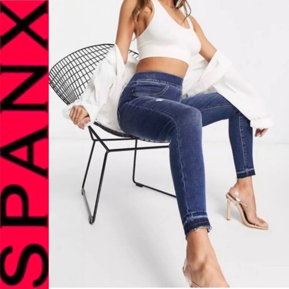 SPANX DISTRESSED SKINNY JEANS Pull on Jeggings Distressed Released Hem 20203R M - Picture 2 of 15